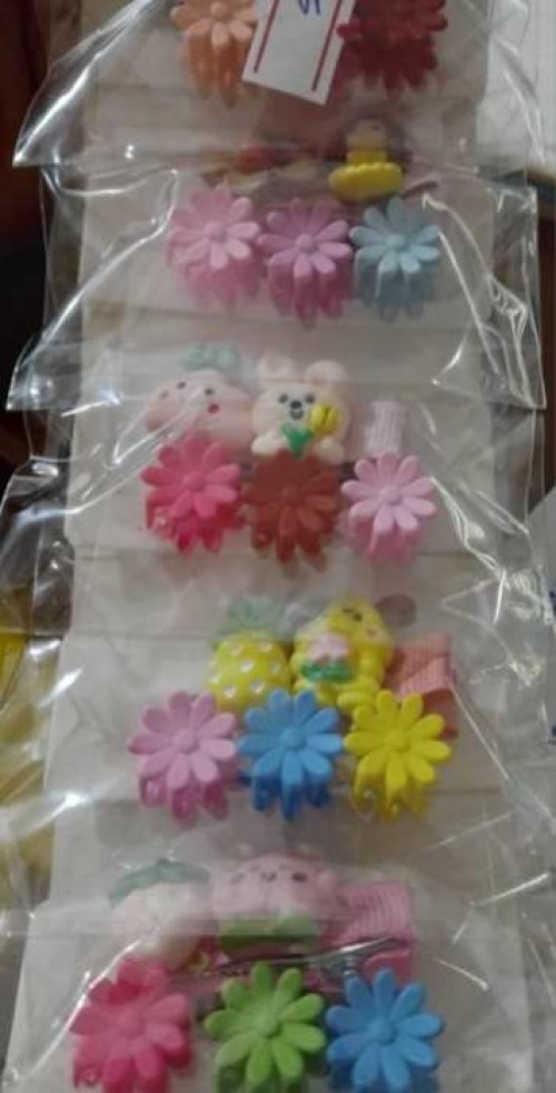 Daisy Flower Hair Clips