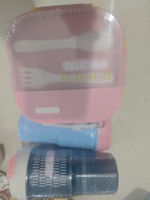 Lunch Box with bottle(Delious)
